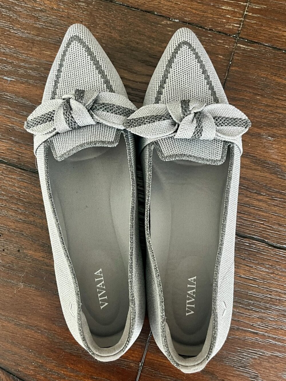 Vivaia Bow Flats *NEVER WORN*